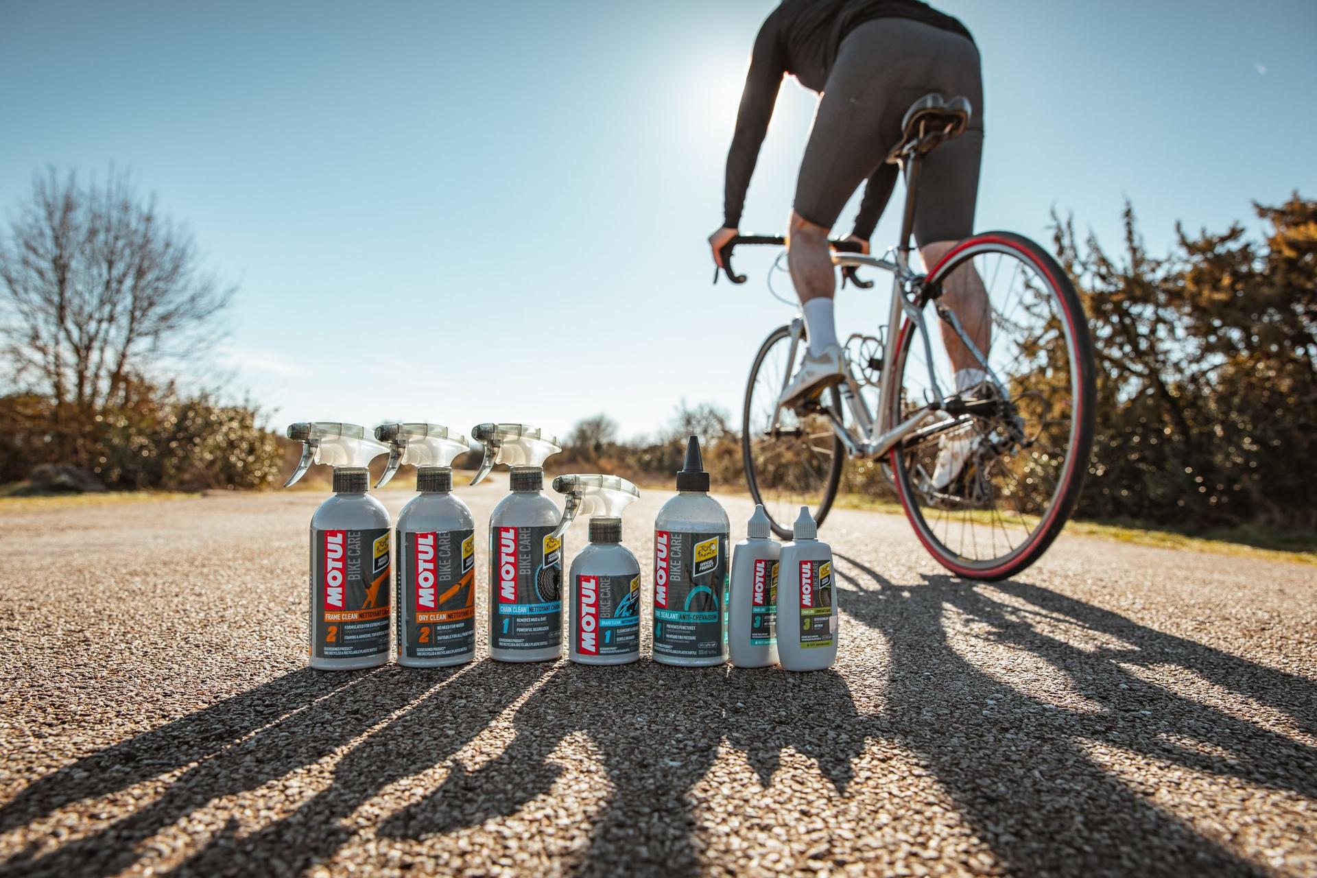 Motul becomes Official Product of the Tour de France with its range of bicycle care products