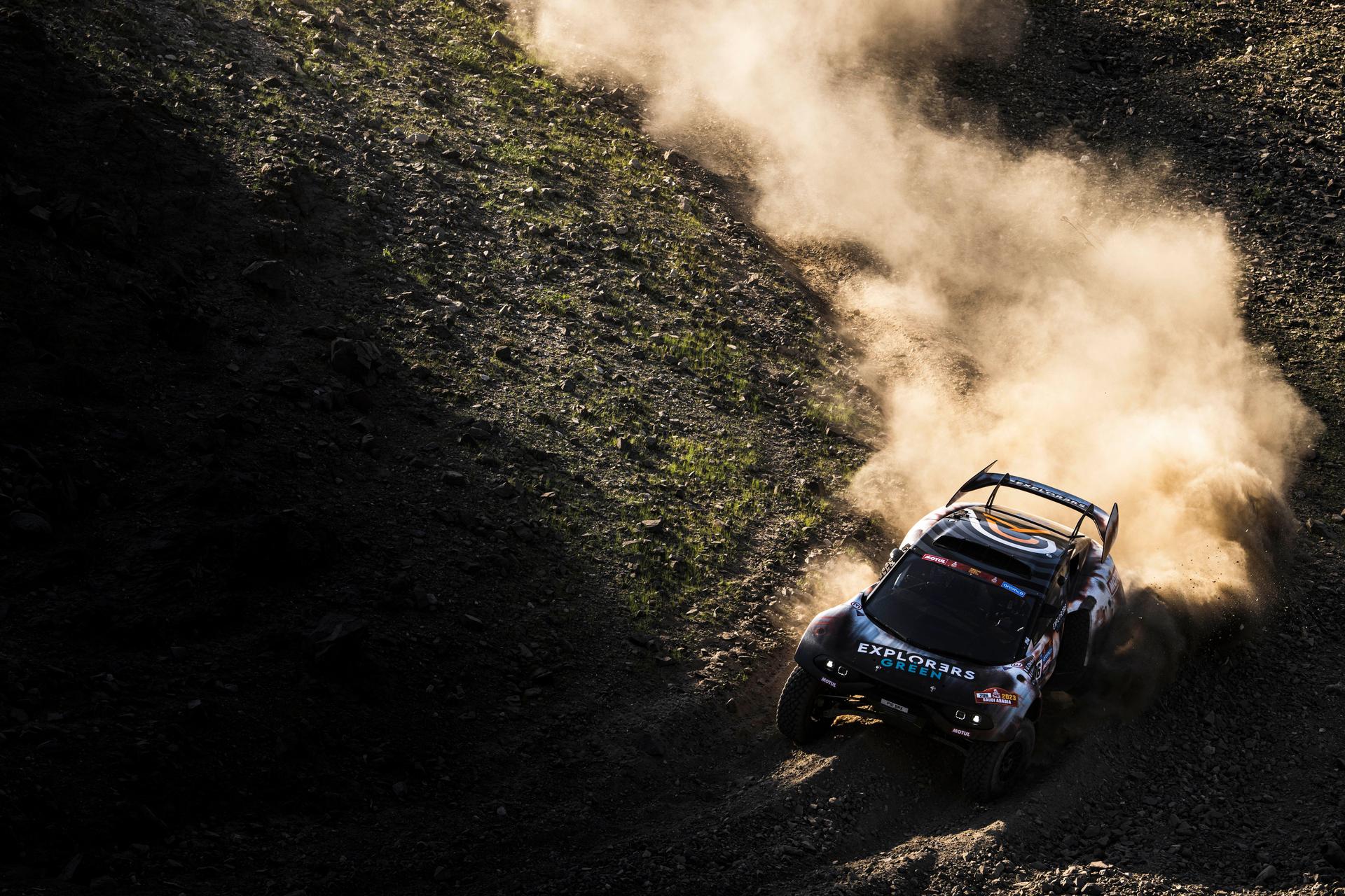 Fluids for new powertrains